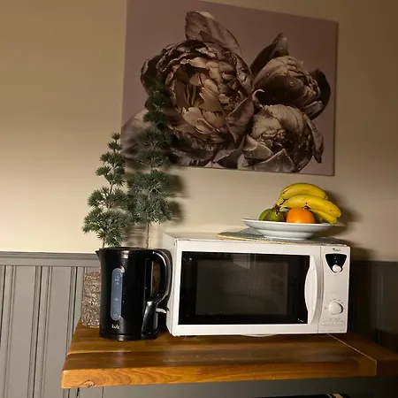 Vakker Og Romslig Pa Kvaloysletta