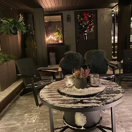 Vakker Og Romslig Pa Kvaloysletta Tromsø