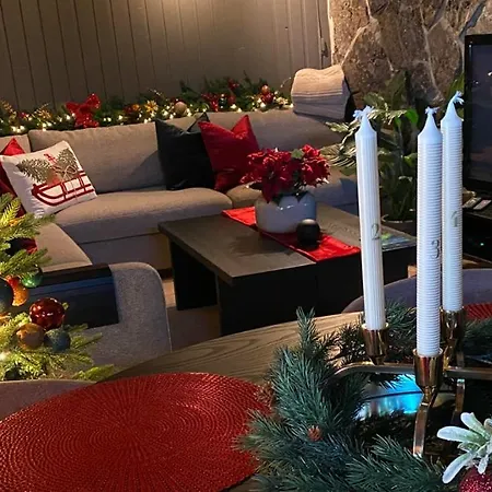 Vakker Og Romslig Pa Kvaloysletta