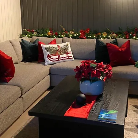 Apartment Vakker Og Romslig Pa Kvaloysletta Tromso