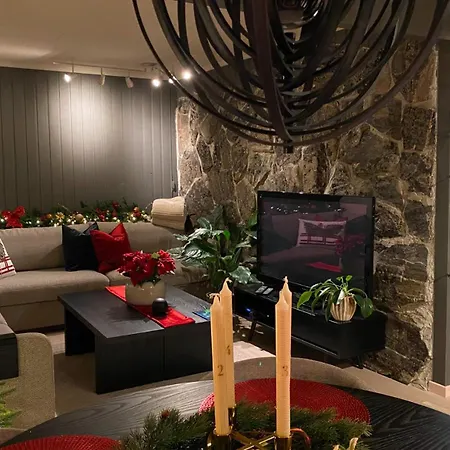 Apartment Vakker Og Romslig Pa Kvaloysletta Tromso