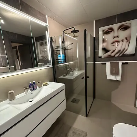 Apartamento Vakker Og Romslig Pa Kvaloysletta Tromsø