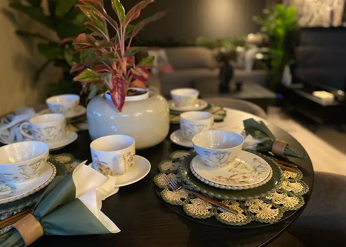 Vakker Og Romslig Pa Kvaloysletta *