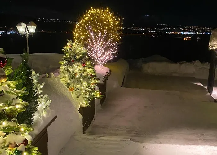 Vakker Og Romslig Pa Kvaloysletta * Tromsø